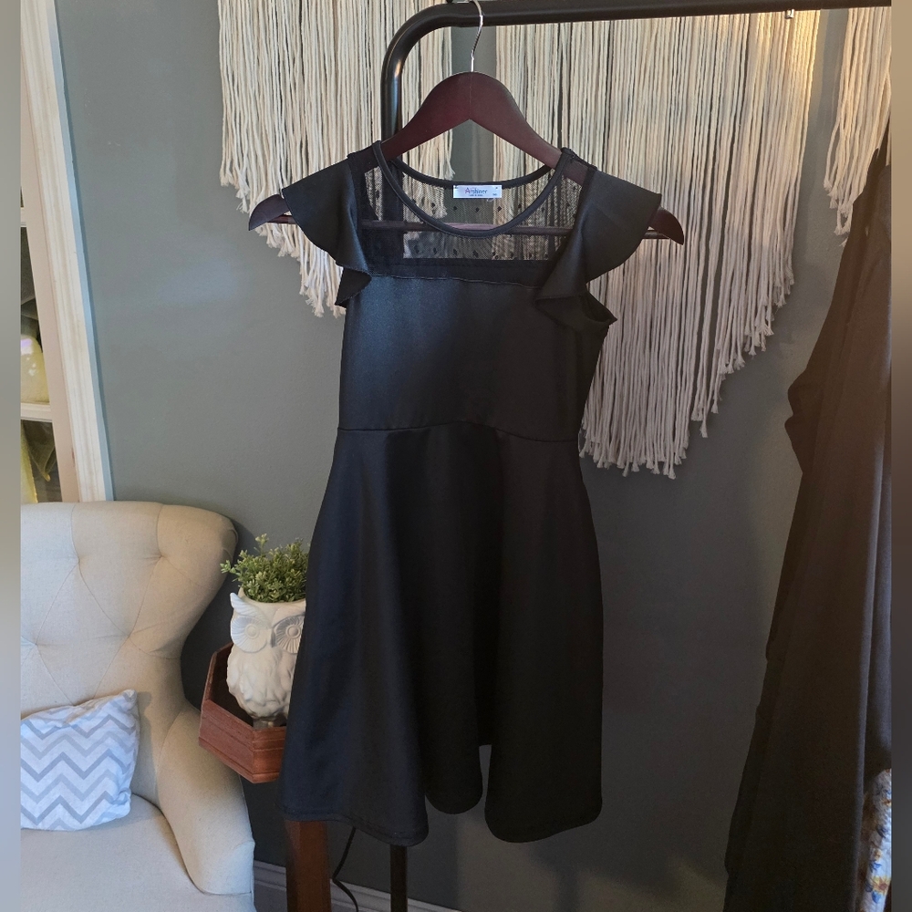 Girls Black Party Dress Flutter Sleeves Mesh Detail Size 10